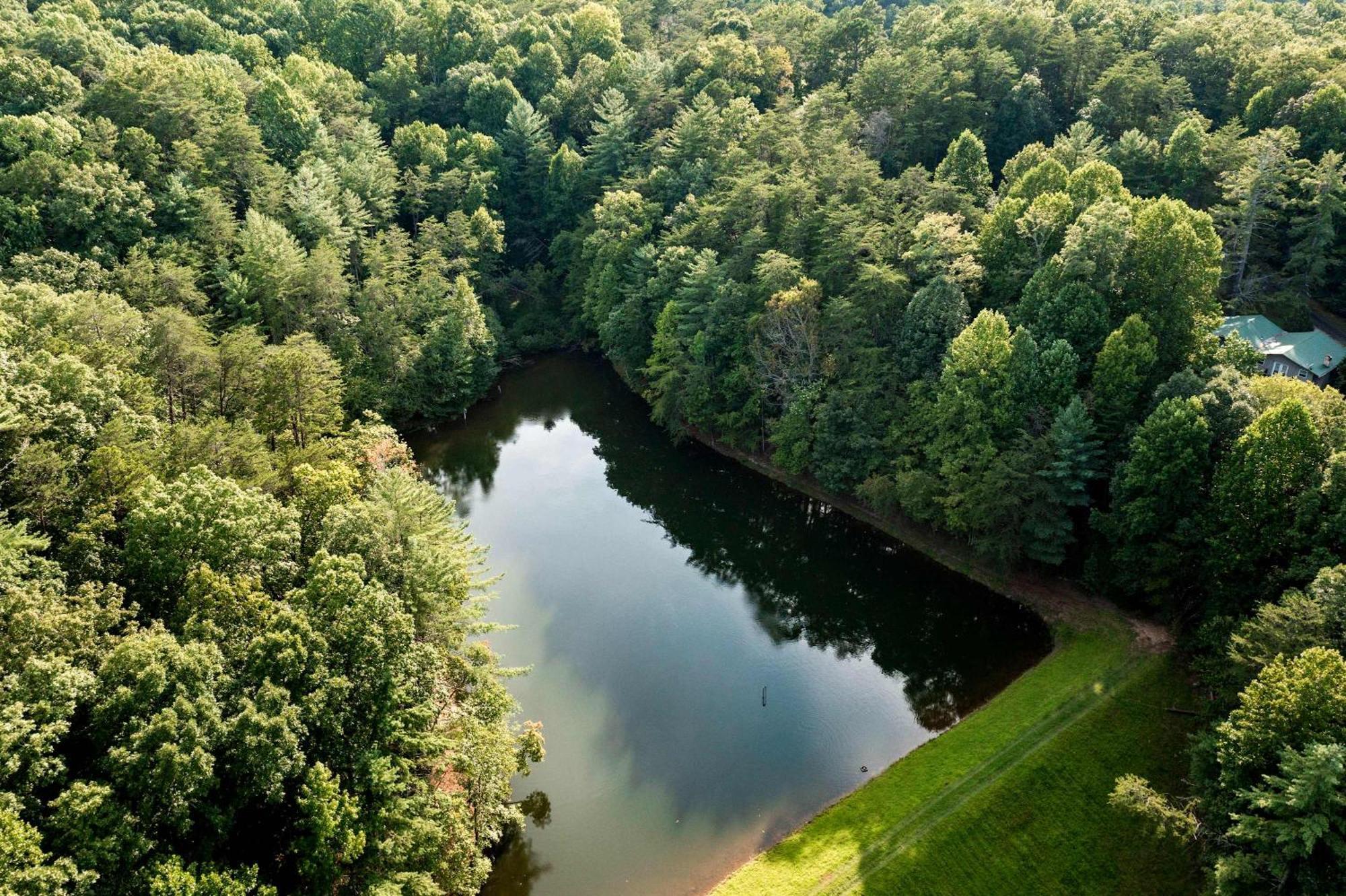 Lakeside Retreat Hot Tub Fishing Hiking Эллиджей Экстерьер фото